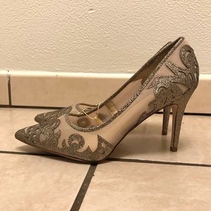 Jessica Simpson Gold Glitter Heels Size 7 1/2 RARE